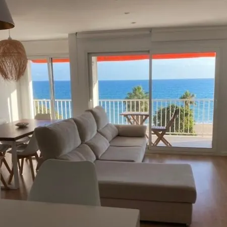 Apartment Frente Al Mar Canet De Mar